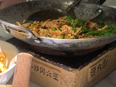 -费大厨辣椒炒肉(高铁吾悦广场店)