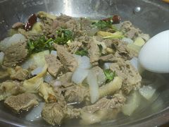 -大众跷脚牛肉馆·非遗传承单位(峨眉山店)