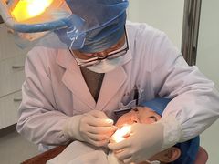 -海南口腔医院(国贸门诊部)