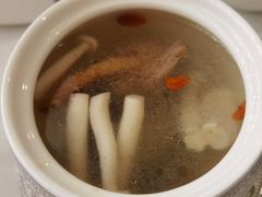 虫草菌菇清鸡汤-名甬鲜坊·宁波海鲜(爱琴海店)