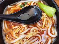 -香香过桥米线(辛吉街店)