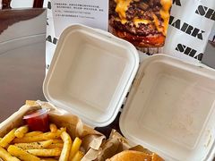 -shark burger·鲨鱼汉堡(交子大道店)