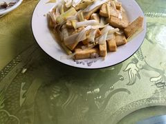 -美顺香食府鱼头老店(雪野湖店)