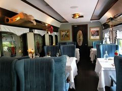 靠窗位-火车头法国西餐厅