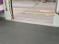 -建设三路(地铁站)