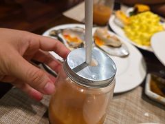 -广州万富希尔顿酒店·感趣自助餐厅·金秋蟹宴生蚝海鲜刺身