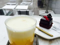 -UNI UNI(环亚凯瑟琳店)