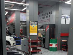 -爱车行 奥迪 奔驰 宝马 保时捷 路虎 专业 维修保养 原厂 奥迪改装升级 中心(静安店)