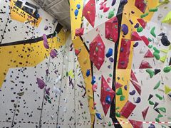 -问山MountQuest攀岩馆