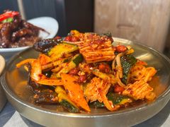 -草家酱蟹炭火烤肉店(珲春南路一店)