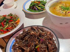 -小京廷北京烤鸭|山野贵州菜(梵华里店)