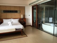 -三亚湾海居铂尔曼度假酒店