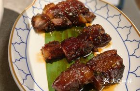 Red Sauce Black Barbecue Pork