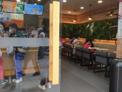 门面-CoCo都可(汇金大润发店)