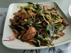青蒜回锅肉-良泉足疗