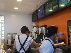 -CoCo都可(湖滨银泰店B区店)