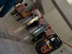 -常熟路(地铁站)