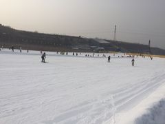 -采薇庄园四季滑雪场