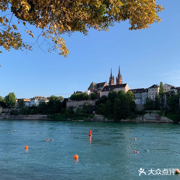 巴塞尔（又称为巴泽尔，德：Basel，法：B氀攀