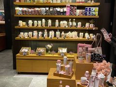 零售区-星巴克臻选(深圳罗湖万象城店)