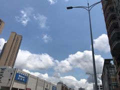 -瑞幸咖啡(流塘商务大厦店)