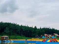 -北纬44度·金珠花海休闲农业旅游景区