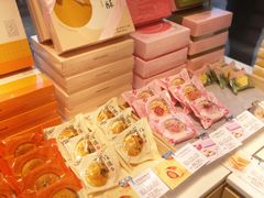 -好利来(高新枫叶广场店)