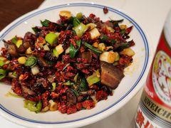 大蒜辣椒炒腊肉-甲王二老长沙口味馆