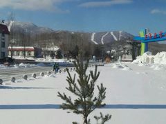 -亚布力新体委滑雪场