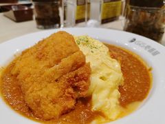 咖喱肉酱蛋包饭＋炸猪排-CoCo壱番屋