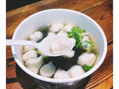 -手劲鱼丸馄饨铺(哈一百店)