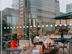 -星巴克臻选(成都九方店)