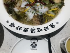 -江渔儿酸菜鱼(奥园广场金发购物中心店)