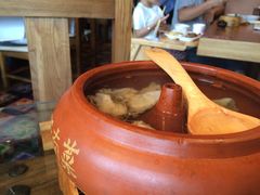 -云海肴·汽锅鸡·云南菜(天山百盛优客店)