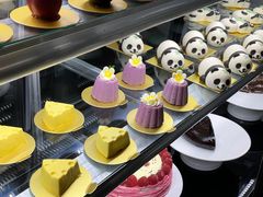 -雍容荟帝王蟹活龙虾展台自助(IFS黑金店)