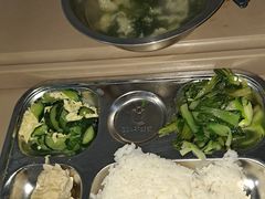 -上海市松江区泗泾医院