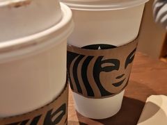 -星巴克臻选(上海中环广场2F店)