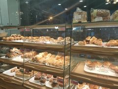 面包甜点陈列柜-新侨三宝乐面包店(崇文门店)