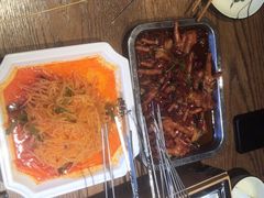-喝丢一只鞋辣炒海鲜小烧烤(三八广场店)