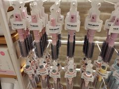 -名创优品(内江万达广场二店)