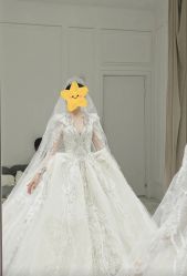 -Renee芮亦婚纱(原丽莎)