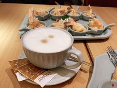 松山咖啡-Lia Cafe Bar Restaurant松山咖啡屋