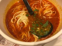 四川担担面-翡翠拉面小笼包(岭南新天地店)