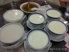 -周大娘牛乳(旧寨古村总店)
