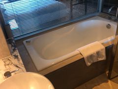 -上海龙之梦万丽酒店