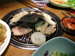 -老炉家木炭烤肉(长江国际店)
