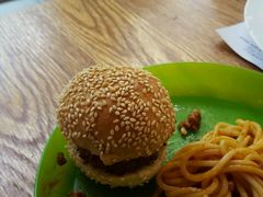 -Geneva日内瓦餐厅(西郊宝成花苑店)