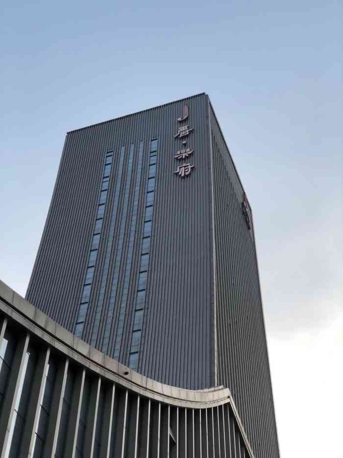 爵乐府酒店大堂吧-"双十二在伯爵府公众号买的优惠马卡龙,一盒.