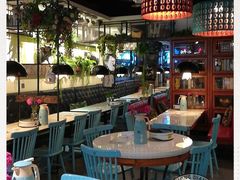 -外婆小聚茶餐厅·生日·团建(市民中心店)