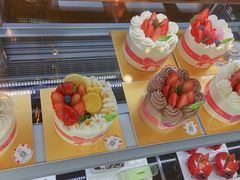 -花花卷卷·鲜食蛋糕(静安久光百货店)